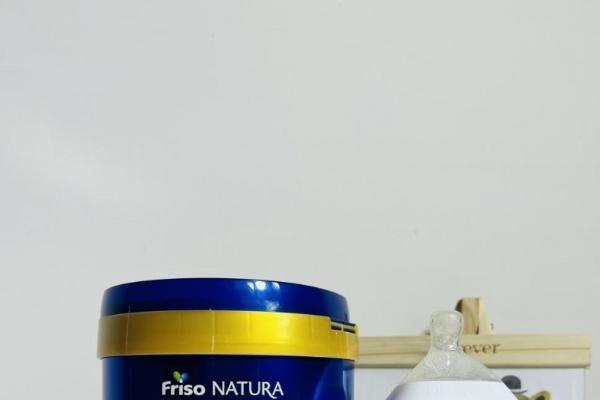 奶粉排行榜前十位怎么选？认准护肠好消化才靠谱 