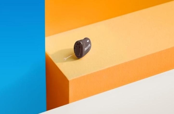 悦定制 越清晰 | 飞利浦第三代AI隐形助听器荣耀上市