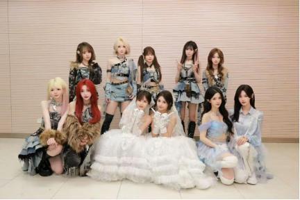 当偶像遇见机器人，SNH48用一场金曲大赏演绎未来 