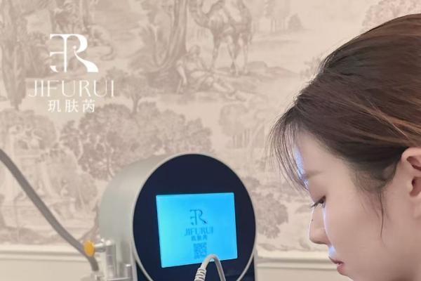 从奢侈品到必需品：玑肤芮领航中国美业普惠新时代 