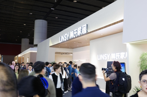 首日开门红！林氏家居广州家博会双馆人气爆棚，“适居”社区成热门打卡点 