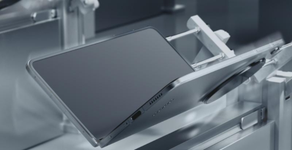 破解折痕难题：先导智能与OPPO如何用“芯片级3D打印”重塑折叠屏体验？ 