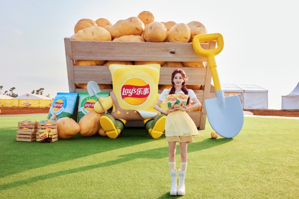 抢鲜有乐事！乐事春收马铃薯片限时回归，全面革新消费体验 