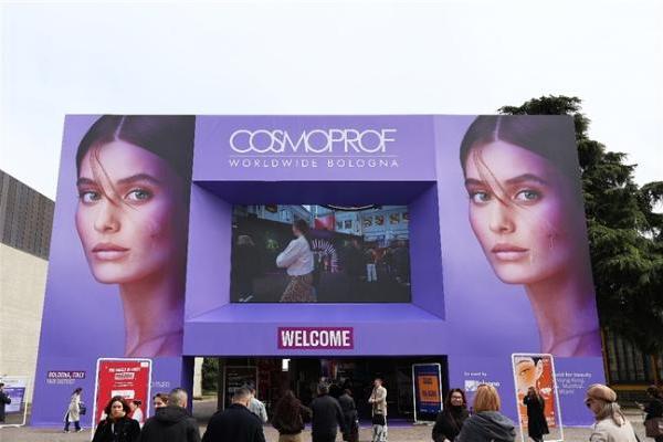 在博洛尼亚看见中国美妆，珀莱雅多品牌矩阵亮出中国美妆科研实力