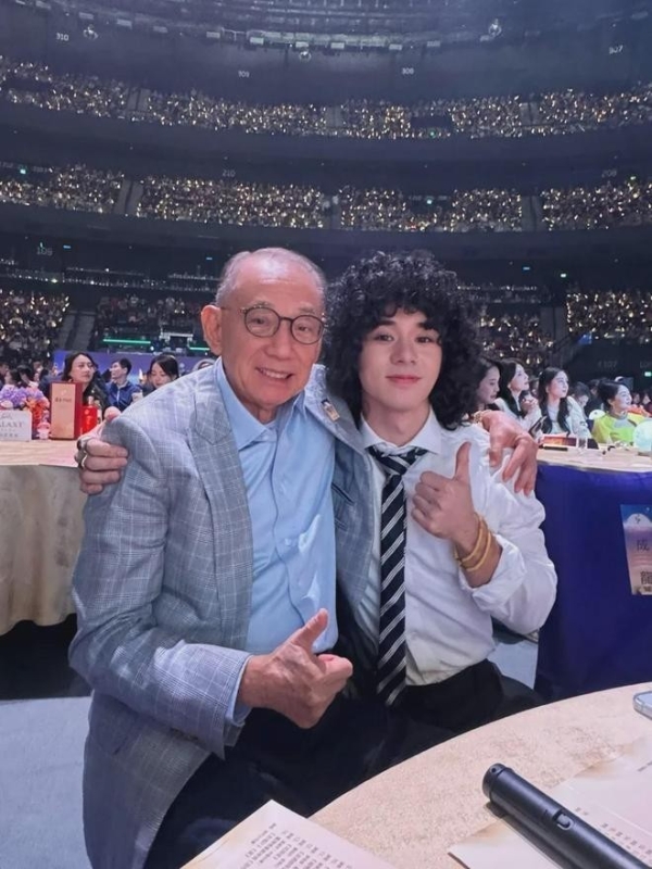 全港首次“英皇娱乐25+ Moving Cantopop Disco电车派对”启航，众星惊喜登场，打造流动音乐盛宴 