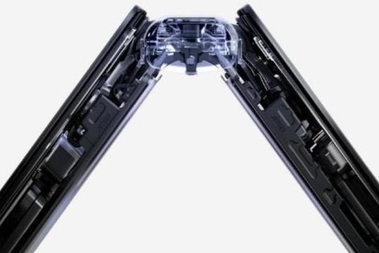 大折叠手机如何兼顾轻薄与坚固？三星Galaxy Z Fold7给出答案 