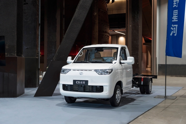 牧野星河首次亮相第27届北京国际房车展 原厂房车“时光”19.99万起开启预售 