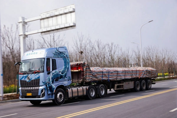 40位中长途客户齐聚阜阳！实况试驾东风天龙新KL，硬核实测龙擎3.0⁺真实力 