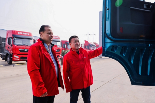 40位中长途客户齐聚阜阳！实况试驾东风天龙新KL，硬核实测龙擎3.0⁺真实力 