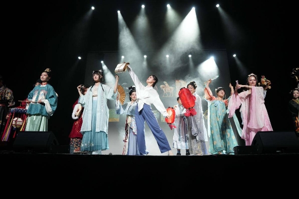 骏马迎春启新章 文化交融耀牛津：2026牛津中国新年联欢晚会