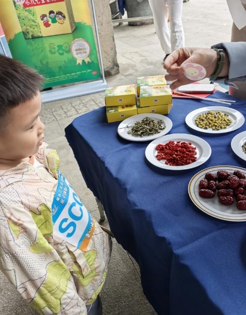 “童心逐梦跑，健康向未来”——亲子迷你马拉松圆满落幕 