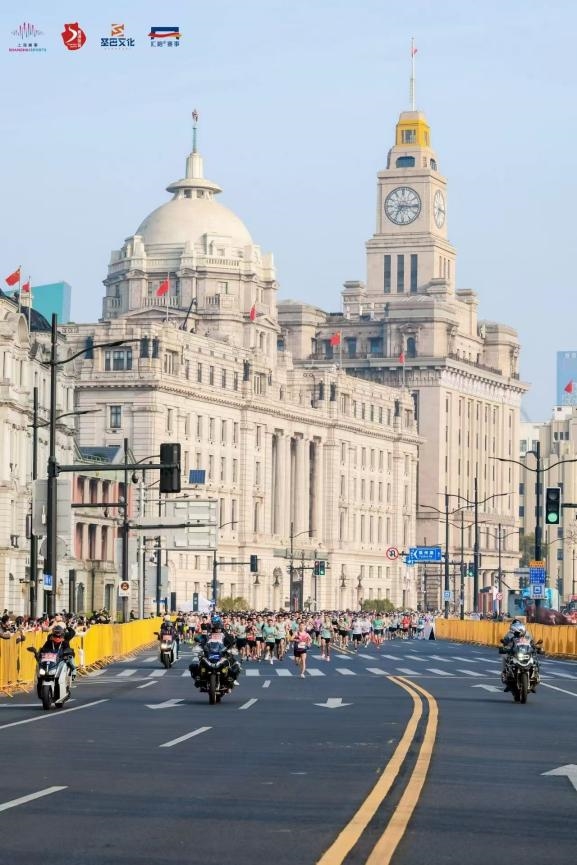 穿越城市文脉！2026上海黄浦半程马拉松鸣枪起跑 