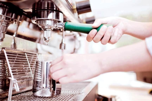 从“风味内卷”到“健康革命”：COMEBUY甘杯如何重塑茶饮行业标准？ 