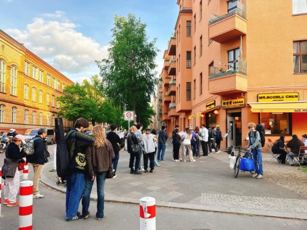 双奖加冕！陈香贵牛肉面荣膺“2026面馆十大品牌”及“大消费年度价值品牌” 