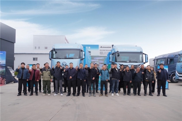 用欧曼就是省！欧曼新能源重卡硬核适配晋豫煤炭砂石料跨区运输 