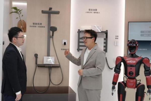 机器人眼中的未来家：箭牌携手鸿蒙在AWE2026定义智造新伦理 
