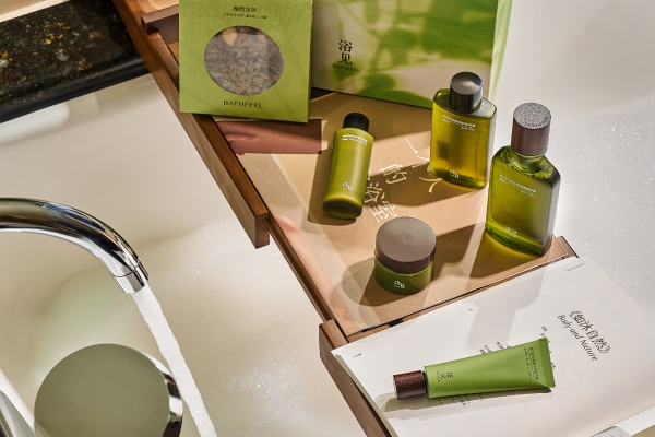 浴见携手「上海明天广场JW万豪酒店」开启春日憩息之旅 