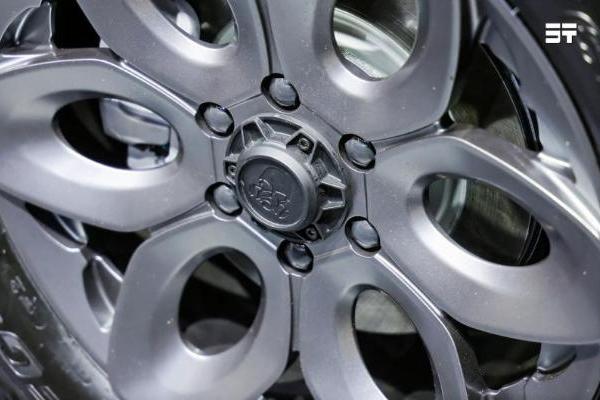 硬核实力登场 纵横G700顶火鸣镝版解锁深圳改装车展 