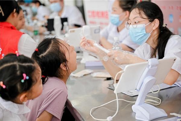 助力健康中国 守护儿童口腔健康 “舒客宝贝·关爱小乳牙科学防龋公益行动”湖南湘阴站圆满落幕 