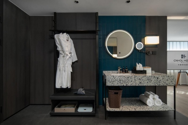 拒绝“量价齐杀”！中濠酒店集团的轻奢逻辑，破解存量市场困局 