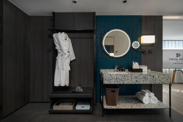 拒绝“量价齐杀”！中濠酒店集团的轻奢逻辑，破解存量市场困局 