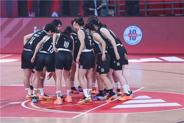 Jr. NBA校园篮球联赛上海站收官，阿迪达斯官宣续约助力青少年篮球梦 