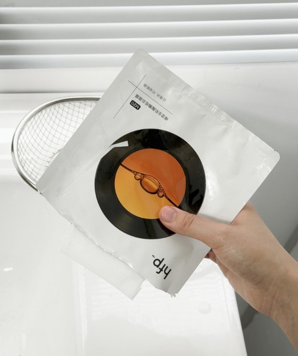 春夏换季易敏，hfp酸酶痘后面膜陪你科学“战痘” 