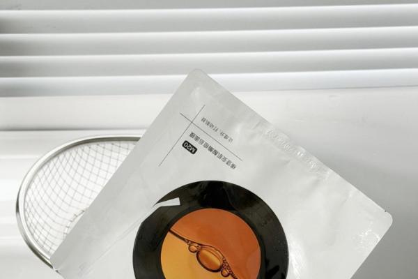 春夏换季易敏，hfp酸酶痘后面膜陪你科学“战痘” 