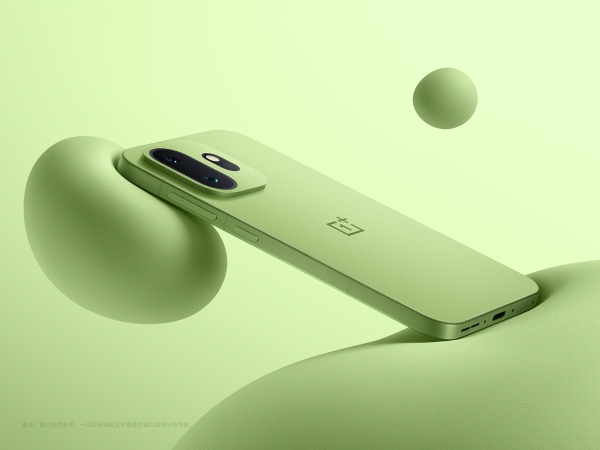 一加 15T 全新双色惊艳亮相，极窄四等边刷新小屏颜值天花板 