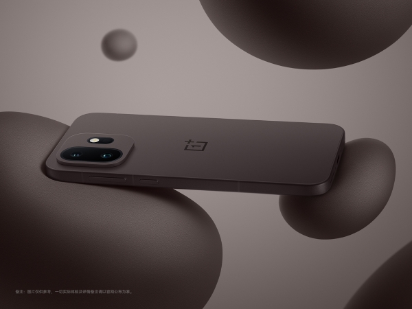 一加 15T 全新双色惊艳亮相，极窄四等边刷新小屏颜值天花板 