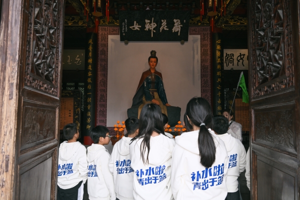 青出于篮再出发：东鹏补水啦携姚基金助力乡村孩子登上CBA全明星舞台 