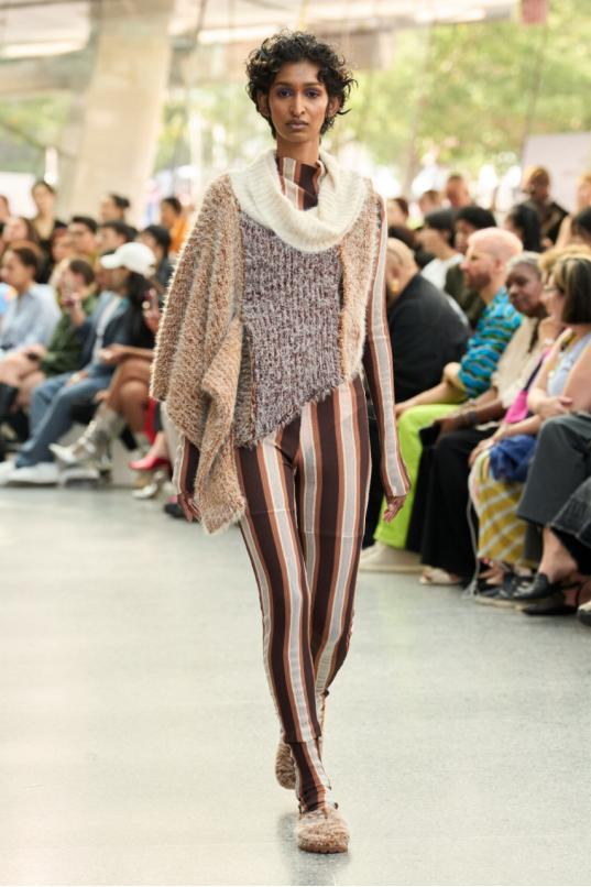 从乡愁的肌理到疗愈的针脚：设计师严可嘉的针织艺术 