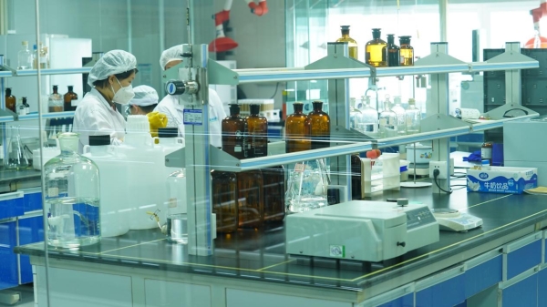 当工厂大门打开，我们看到了夏进乳业的“底牌”