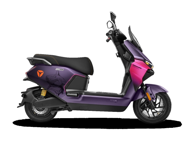 雅迪冠能白鲨Ⅱ热销背后：一场关于"智能平权"的行业范式革命