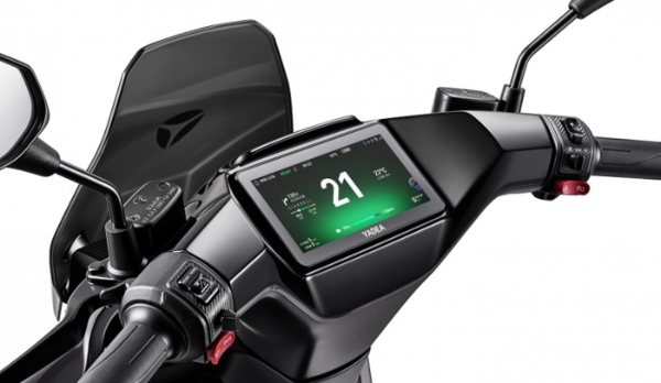 智能不贵，体验翻倍：雅迪用冠能白鲨Ⅱ刷新行业认知 