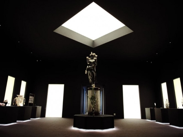 当非遗进入城市更新现场：上城士非遗巡游展在上海A.F.A启幕