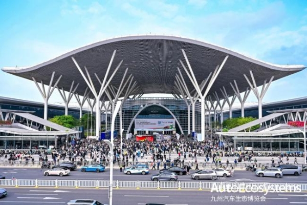 轩辕智驾发布全系后装红外新品，车载安全进入“高清智慧时代”