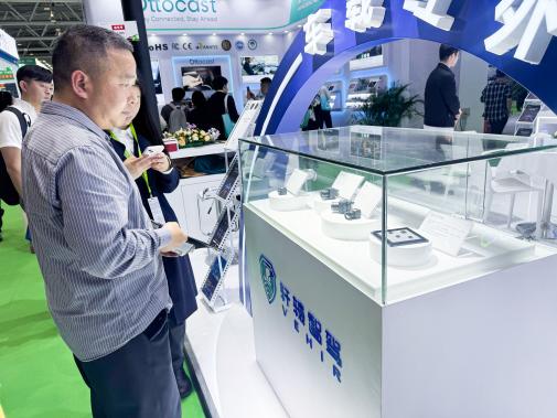 轩辕智驾发布全系后装红外新品，车载安全进入“高清智慧时代”