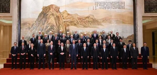 TUV NORD首席执行官Dirk Stenkamp博士随德国总理访华，拓展中德合作新机遇 