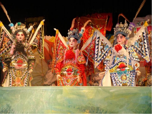 当一个年轻人决定回到荔乡，与1500年前的“偶像”成为合伙人 