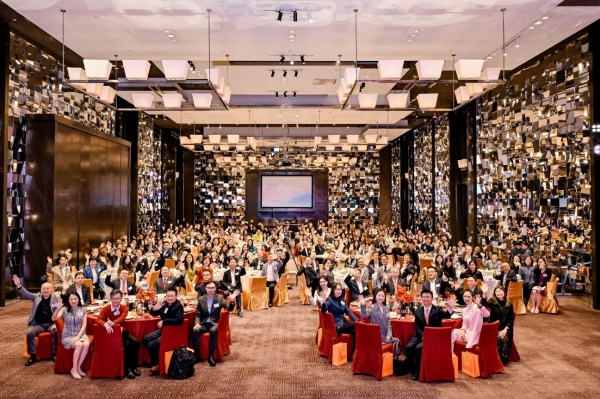 港城大华西校友晚宴圆满举行 梅彦昌校长与一众校友共聚成都 启用Alumni Corner 