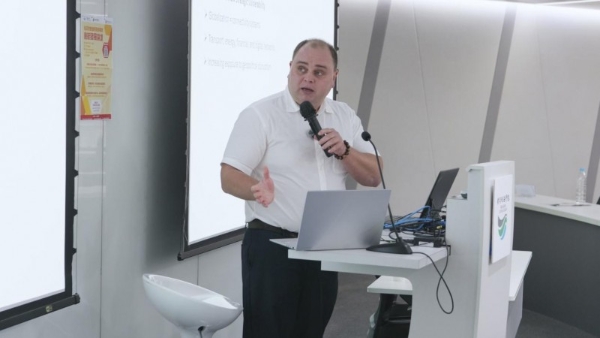 寰行盛世出席香港供应链论坛，赋能企业与人才全球化发展 