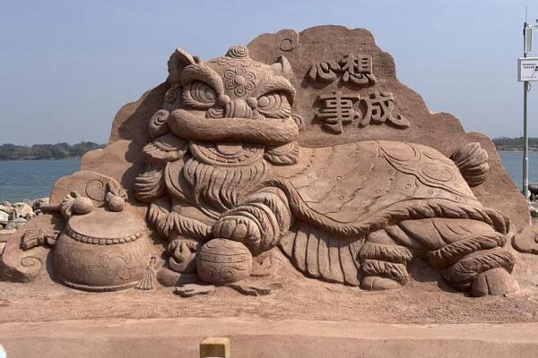 中国沙雕艺术家王靖现身佛山：用细腻雕琢唤醒沙的灵性 