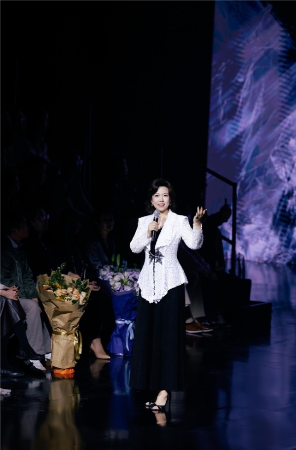 梅兰竹菊，19位女性展现当代君子风骨 