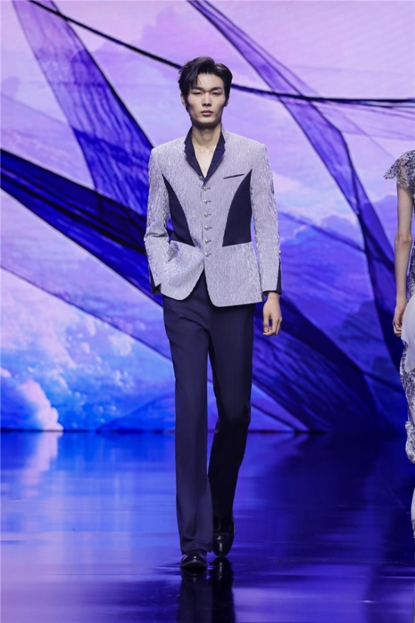 梅兰竹菊，19位女性展现当代君子风骨 