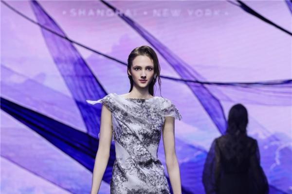 梅兰竹菊，19位女性展现当代君子风骨 