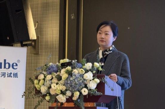 “海纳百川—眼科交叉论坛”（奉节站）顺利召开，汪辉教授受邀担任论坛主持 