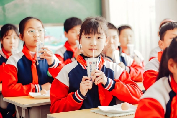 营养焕新 护航成长 君乐宝学生奶开学季引领校园营养升级 