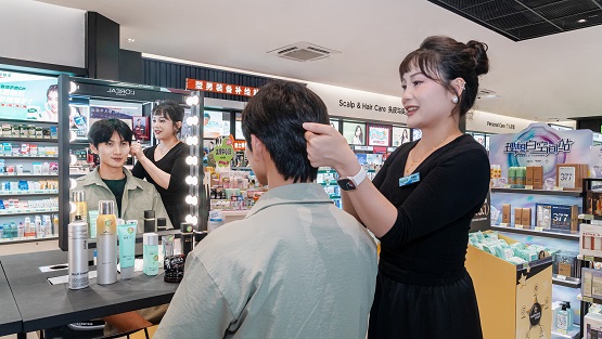  今年计划改造1500家门店 探究屈臣氏的常青之道 