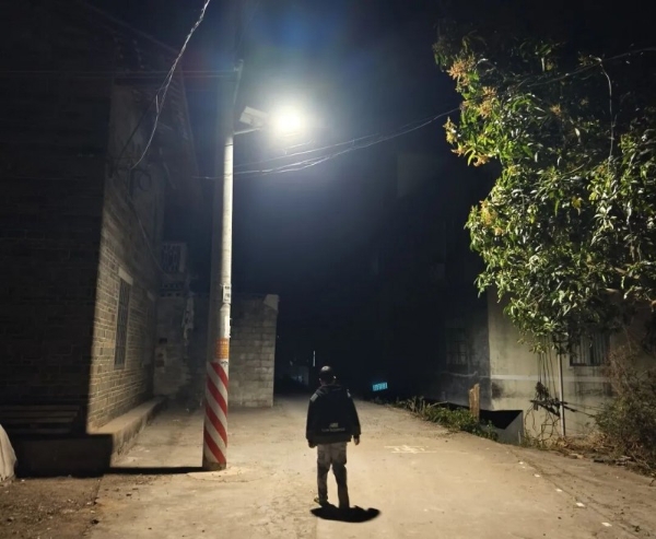 洲明公益·点亮家乡纪实：一盏路灯，能改变什么？ 